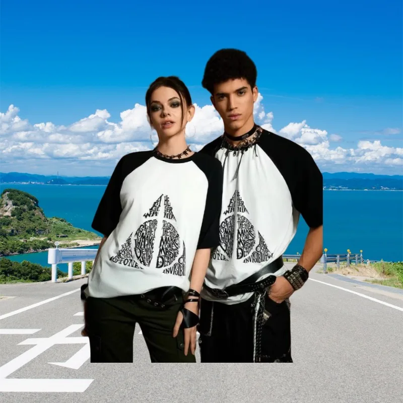 "Miniso Harry Potter IP Deathly Hallows Logo نص ملابس الوالدين والطفل بأكمام قصيرة 2025 نمط صيفي جديد، طباعة ثلاثية الأبعاد" #1