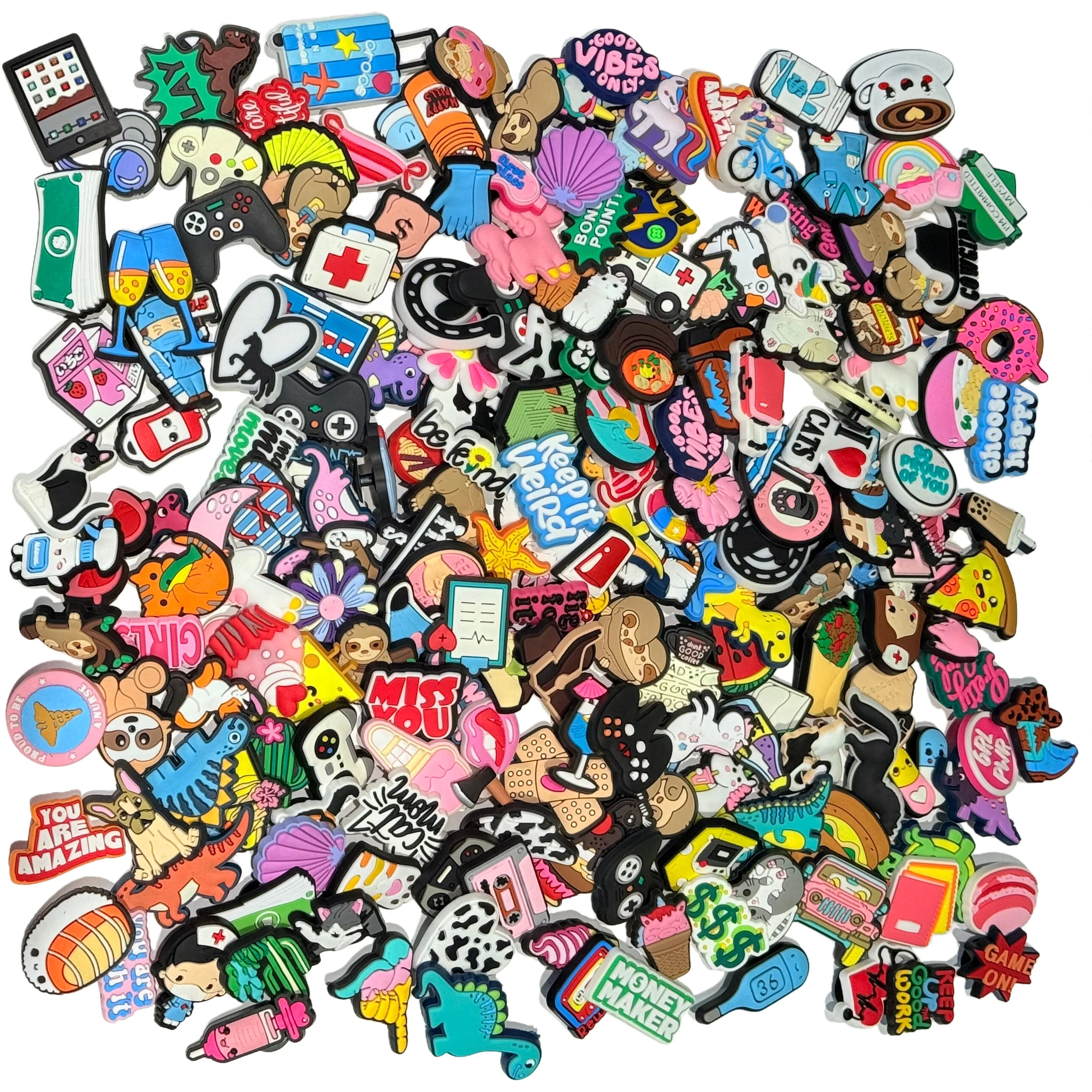 Breloques de chaussures en PVC, 20-100 pièces aléatoires, motifs animaux et fleurs variés, accessoires de décoration DIY pour sandales, boucles pour cadeaux d'enfants