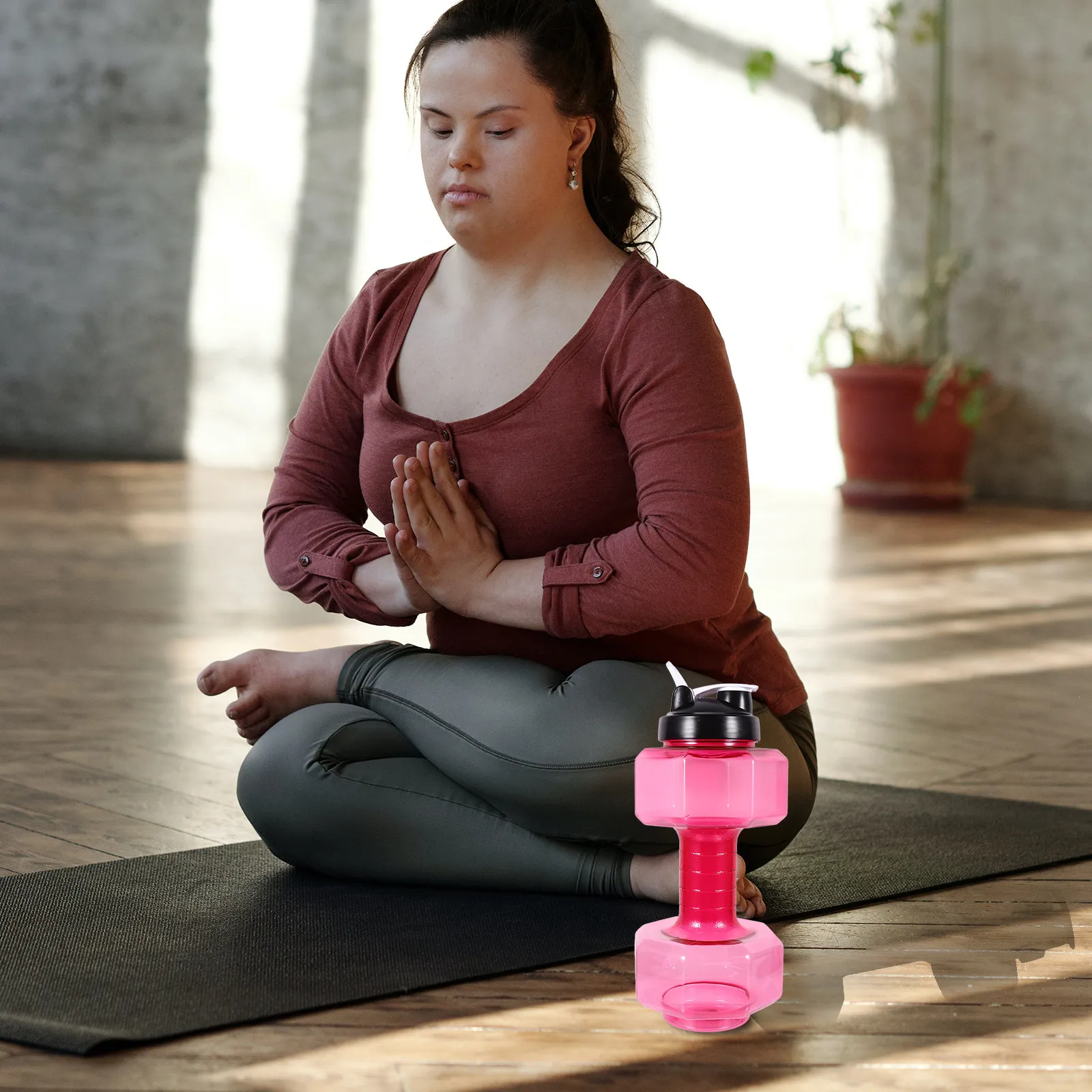 

1 шт. Большая бутылка для воды в форме гантели, креативный дизайн, легкий спортивный поильник, высокопрочная пластиковая бутылка