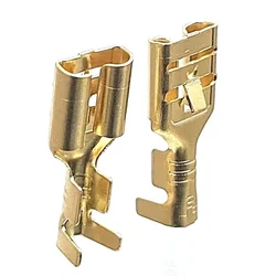 Juego de terminales de Cable, manguitos de enchufe plano, conectores de Cable eléctrico con enchufe de engarzado de latón, apertura trasera de 6,3mm para coche y motocicleta, 10/20/50 Uds.