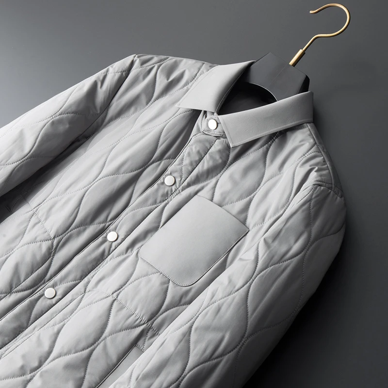 

Мужская хлопковая куртка премиум-класса с шелковым наполнителем, модная городская повседневная модель, однотонная, приталенного кроя, зимняя, новая, с отложным воротником, вышивка.