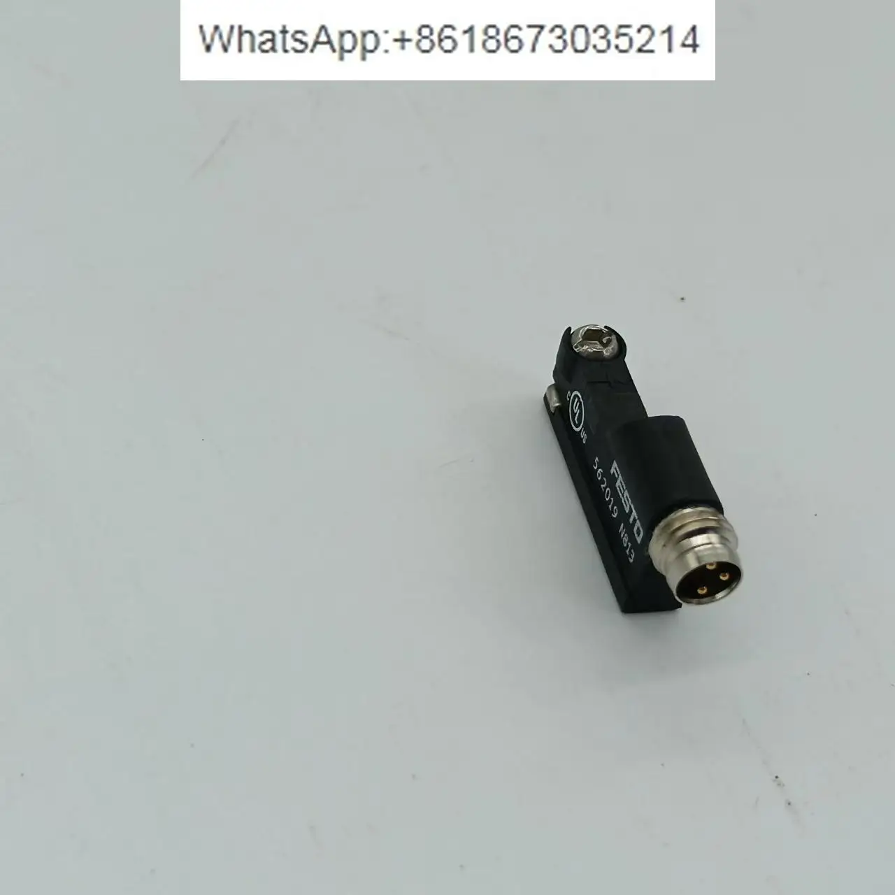 

Бесконтактный переключатель SMT-8-SL-PS-LED-24-B 562019