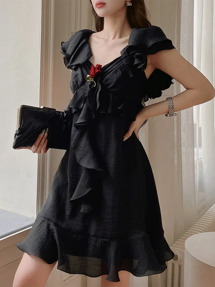 Vestido sólido de verão vestido feminino em camadas com decote em v na altura do joelho saia evasê y2k 2025 novo dabwawa da1bdr026