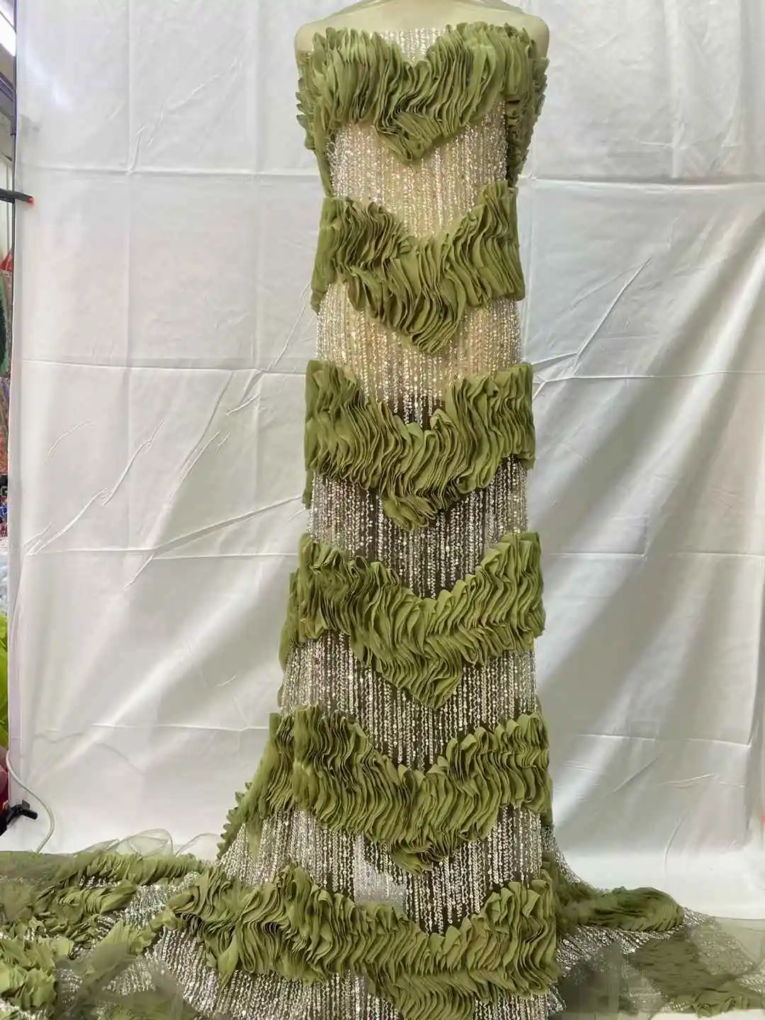 ขายส่งแฟชั่นภาษาฝรั่งเศสคําสุทธิลูกไม้ผ้าลูกปัด 2025 แอฟริกันTulleตาข่ายลูกไม้สําหรับงานแต่งงานของผู้หญิงเย็บชุด