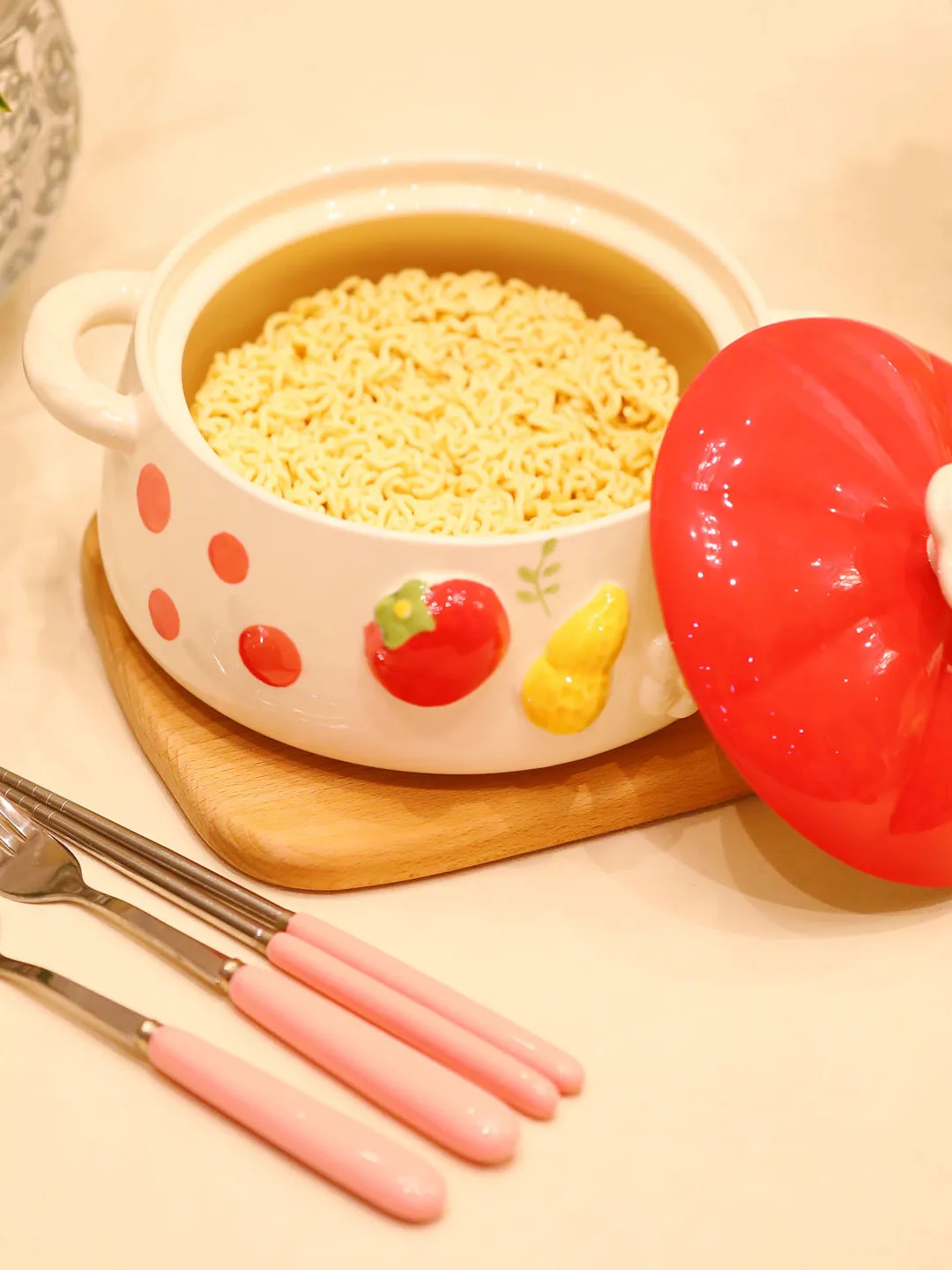 red-cerc-noodle-bowl-with-lid-double-ears-for-dormi-fem-students-high-aesthetic-value-instant-noodle-soup-bowl