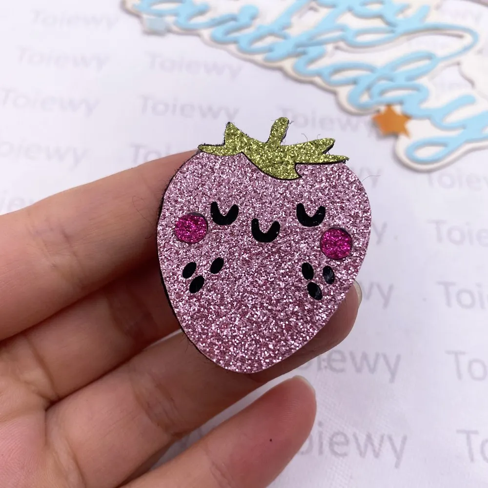 6pcs Felt Fabric Colorful Glitter 3D Bepowder Cartoon Strawberry Patch Applique Sewing Christmas Decor DIY Bow Crafts Supplies 1