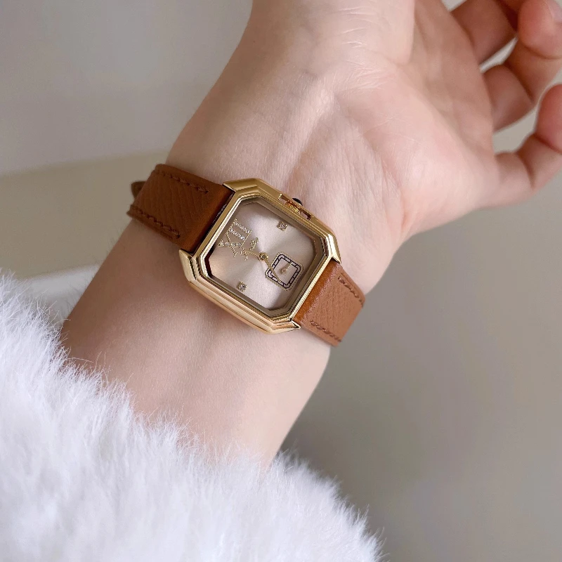 Classic Trend Ladies Watch Elegant Simple Retro 2025 Waterproof Quartz Watch Birthday Gift