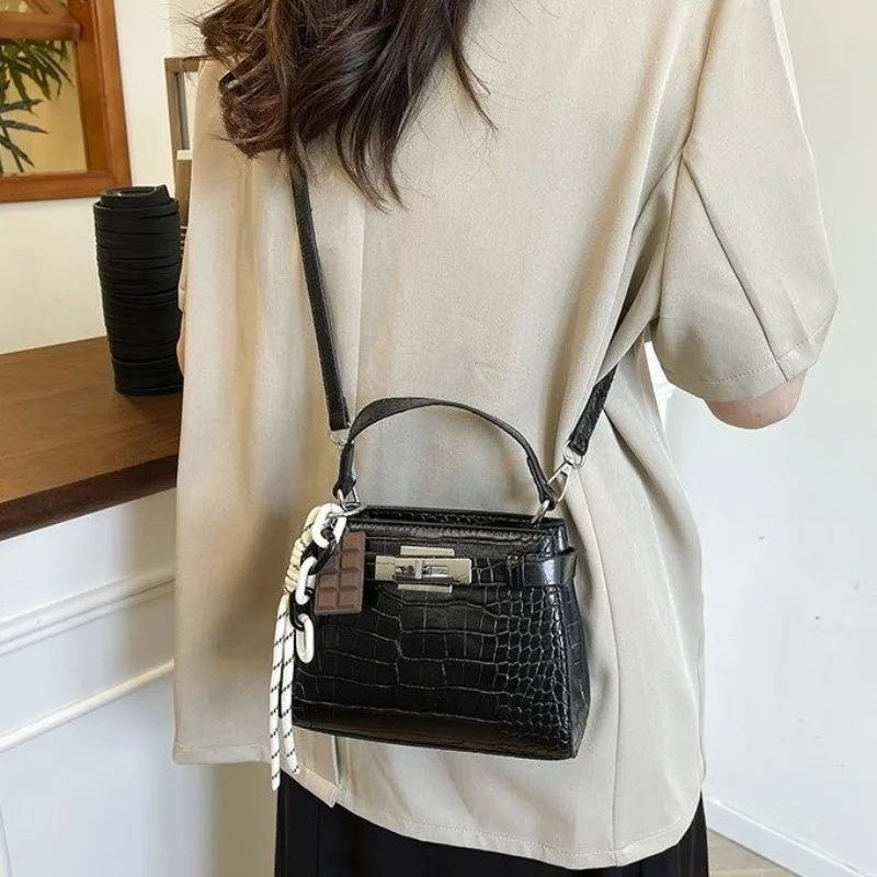 

French Girls' Bag With Hand-Carry Option System, Artistic Design For Girlish Summer Fashion Commuter Needs And Style