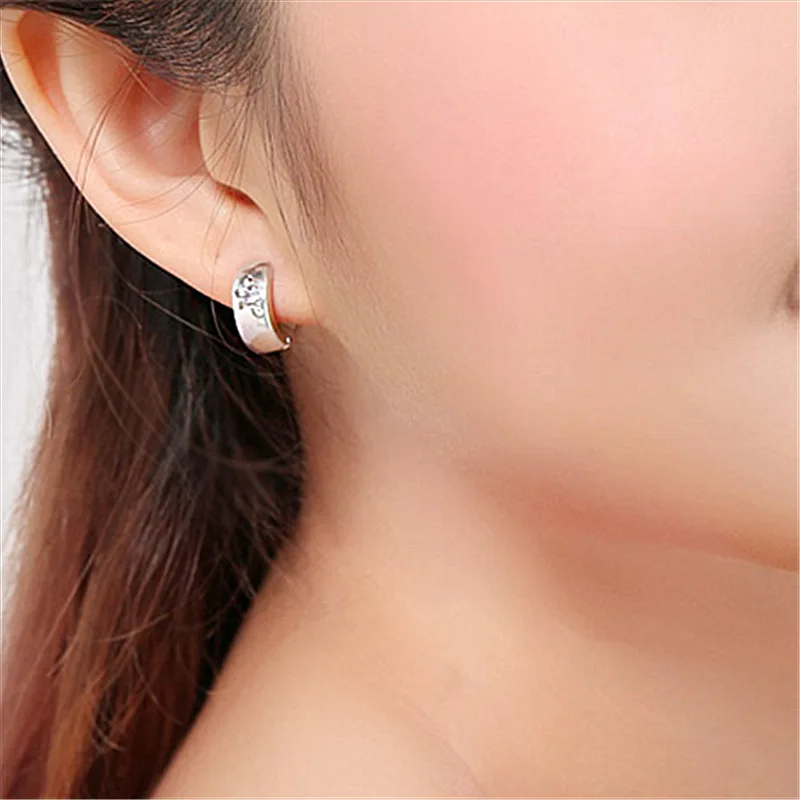 Exquisite 925 Sterling Silver Star Zirconia Earrings for Women - Fashionable Party and Wedding Jewelry