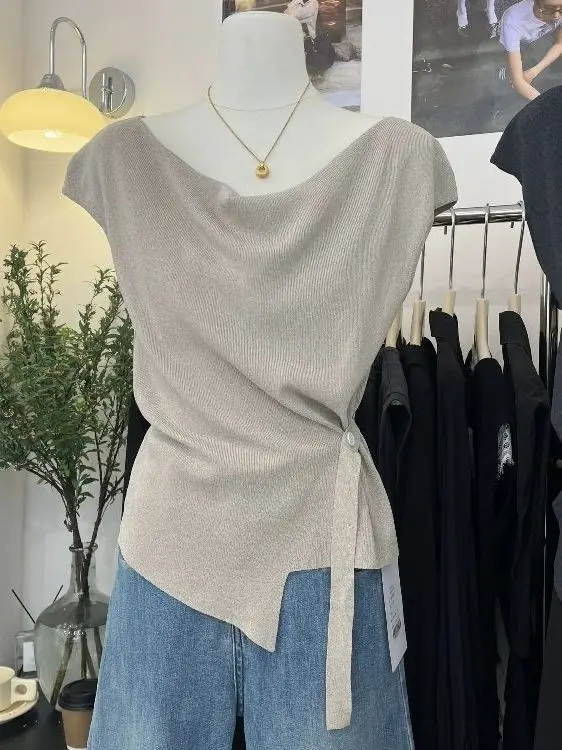 Koreańska bluzka damska z dzianiny lodowego jedwabiu, letnia, wyszczuplająca w talii, asymetryczny krój, wygodna koszulka.