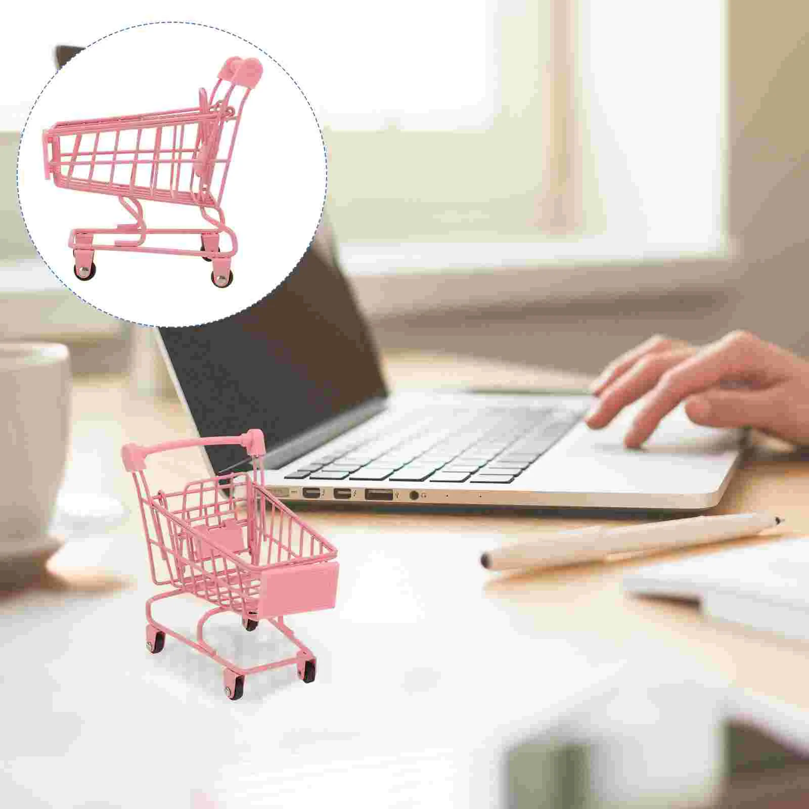 

1PC Mini Shopping Cart Trolly Desktop Storage Basket Holder Photo Props - Size S (Wheel Color Random)