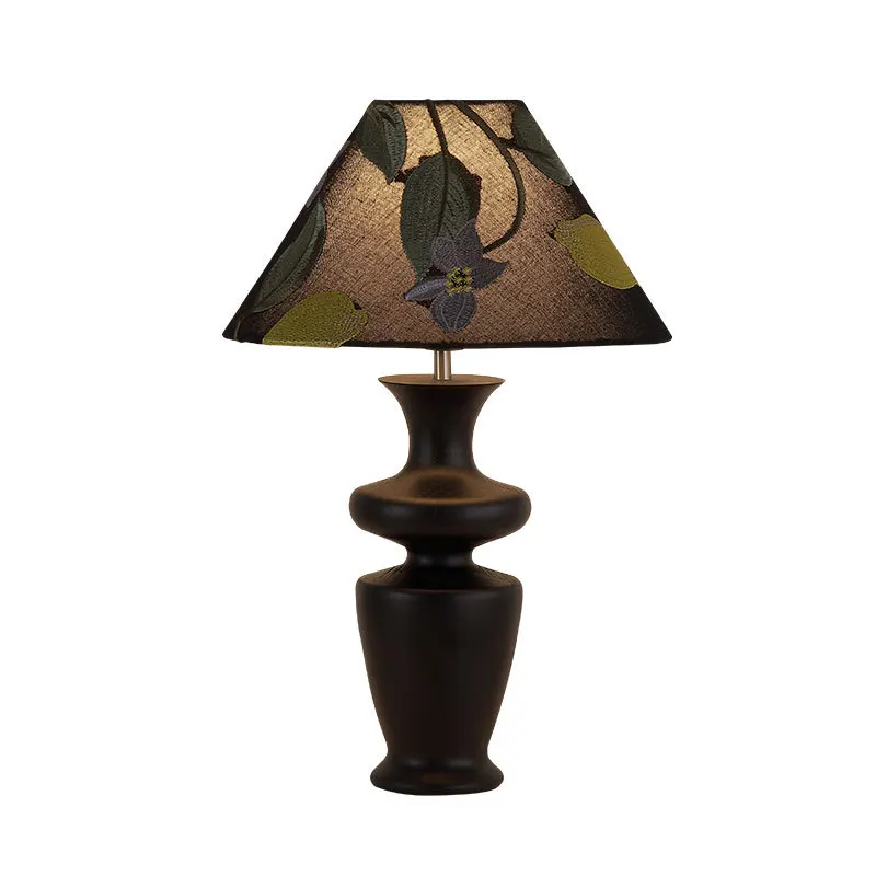 

American medieval solid wood master bedroom bedside new Chinese study lamp