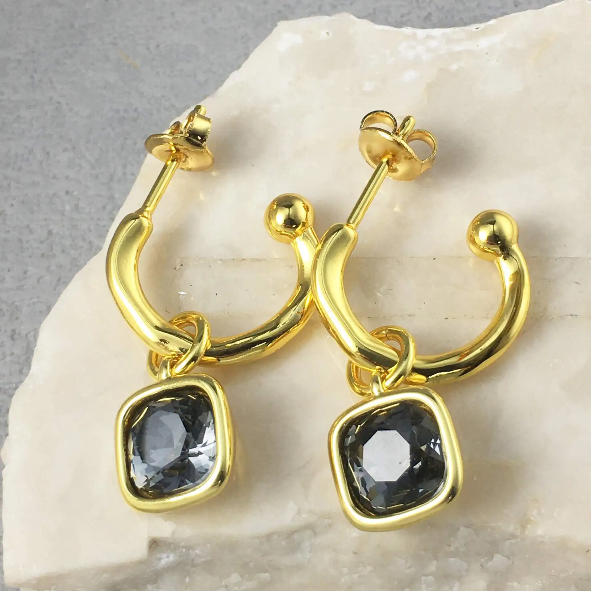 

2025 Summer Hot Selling Mature Sexy Gold Silver Black Crystal Geometric Earrings Women's Jewelry Accessories Festival Gifts