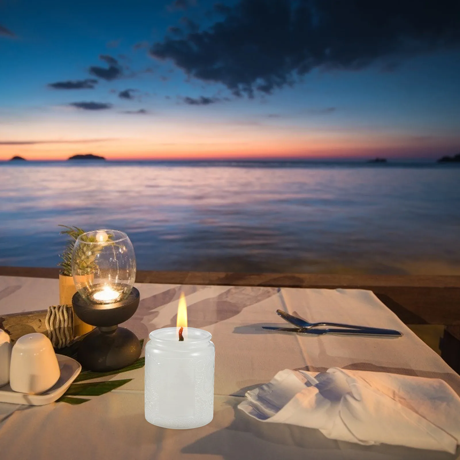 

6Pcs Glass Jars Thickened Embossed Round Containers for DIY Making Aromatherapy Storage Storage Can