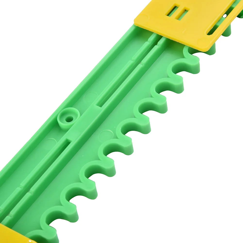 

Набор из 5 пластиковых входных дисков для дверей улья для гнездовых ворот, предназначенных для регулировки движения пчелы и предотвращения побега.