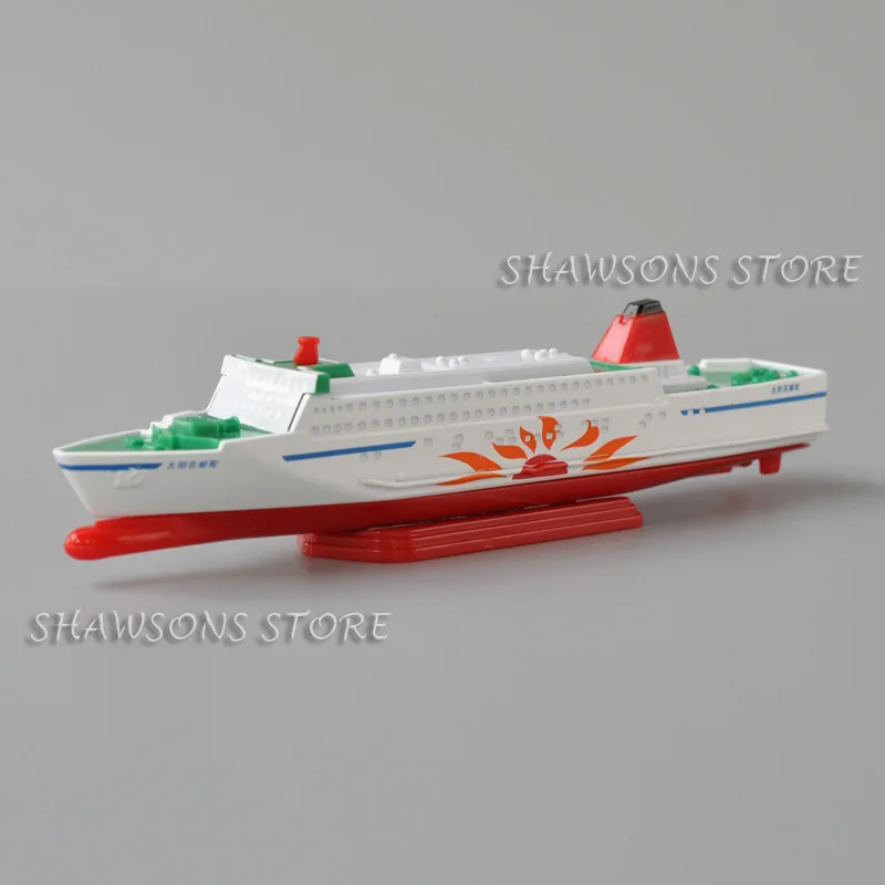 1:1400 Scale Diecast Metal Model Ship Toy Cruiser Cruiseliner Miniature Replica