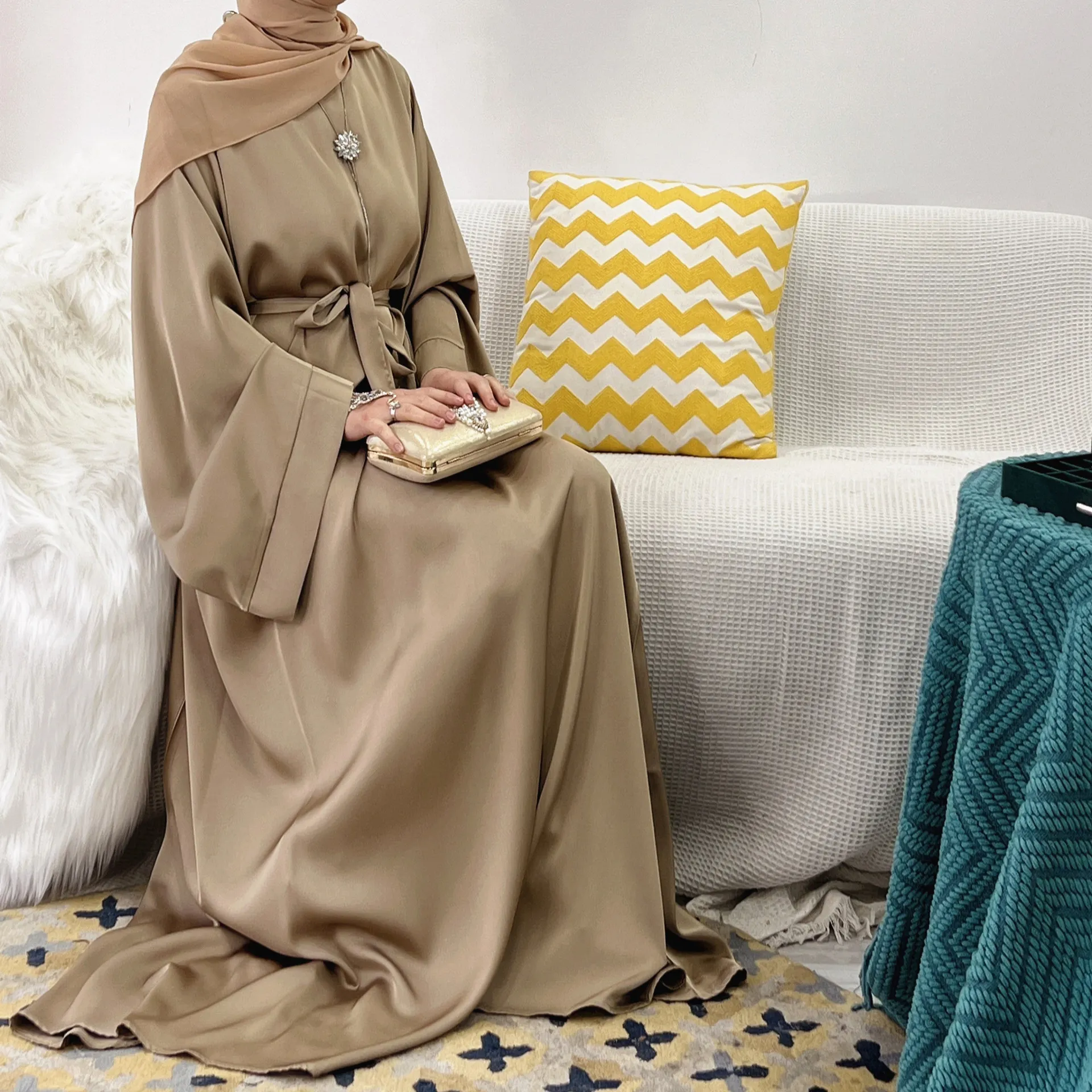 Regular-Fit Plain Stain Dubai Abaya Muslim Long Women Dress Modest Islamic Clothing Hijabi Robe-Long Wide Sleeves, Side Pockets