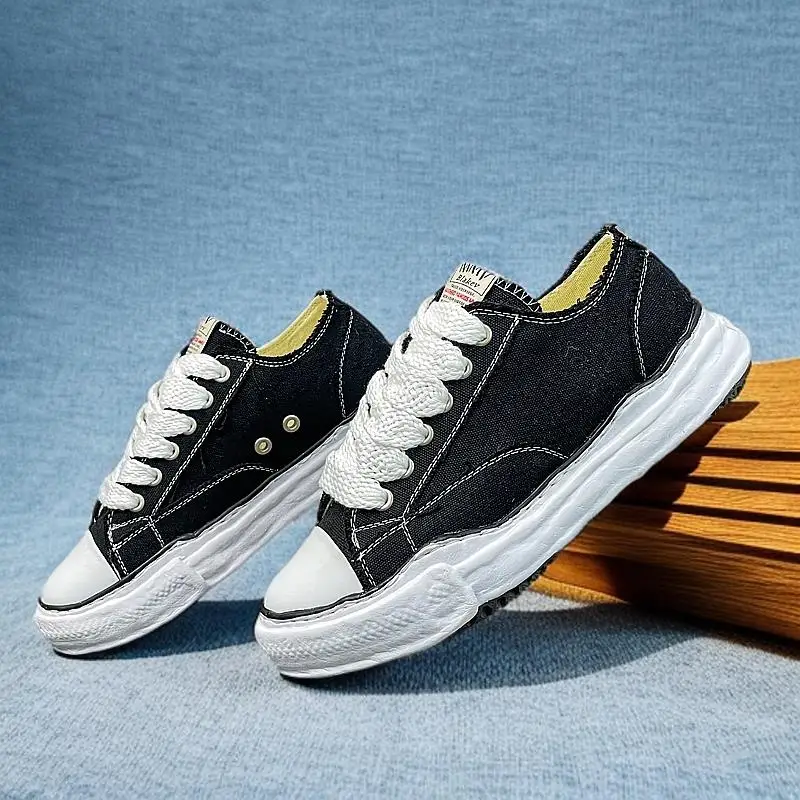 

All-match small shoes thick sole heightening Japanese canvas outdoor casual sports shoes