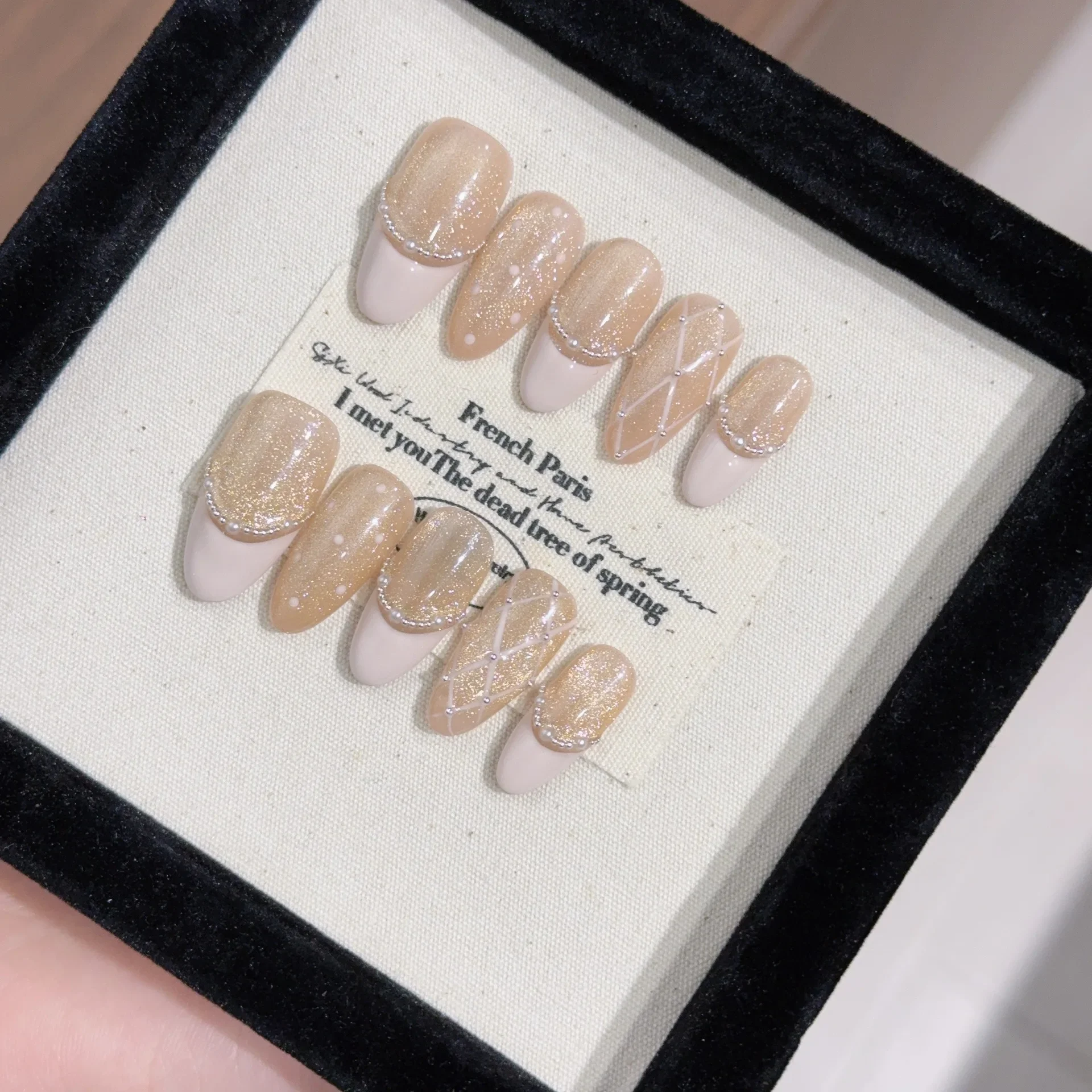 10 個手作りプレスオンフェイクネイルフルカバースターラインストーンパールデザインライト高級フレンチ取り外し可能な完成済み付け爪