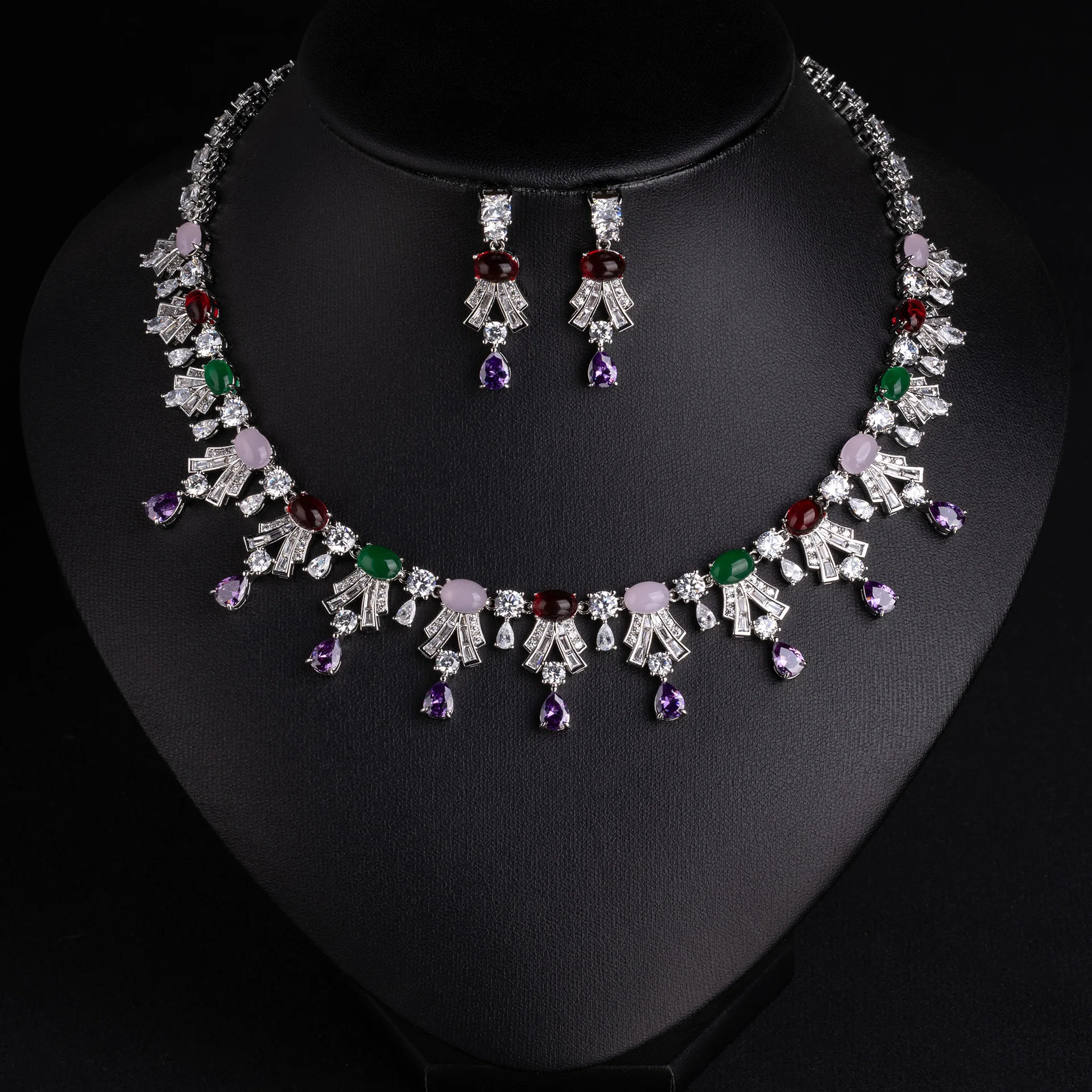 

Luxury Zircon Full Diamond Teardrop Necklace and Earring Set