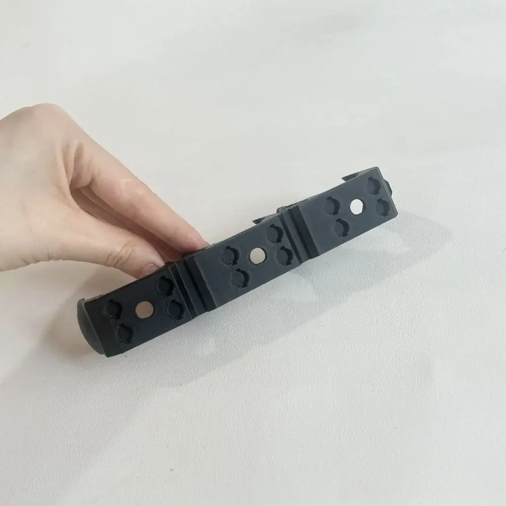 

3pcs/set Three-ball Golf Ball Holder 3X Display Lightweight Golf Ball Rack Plastic Splicable Golf Ball Organizer Athletes