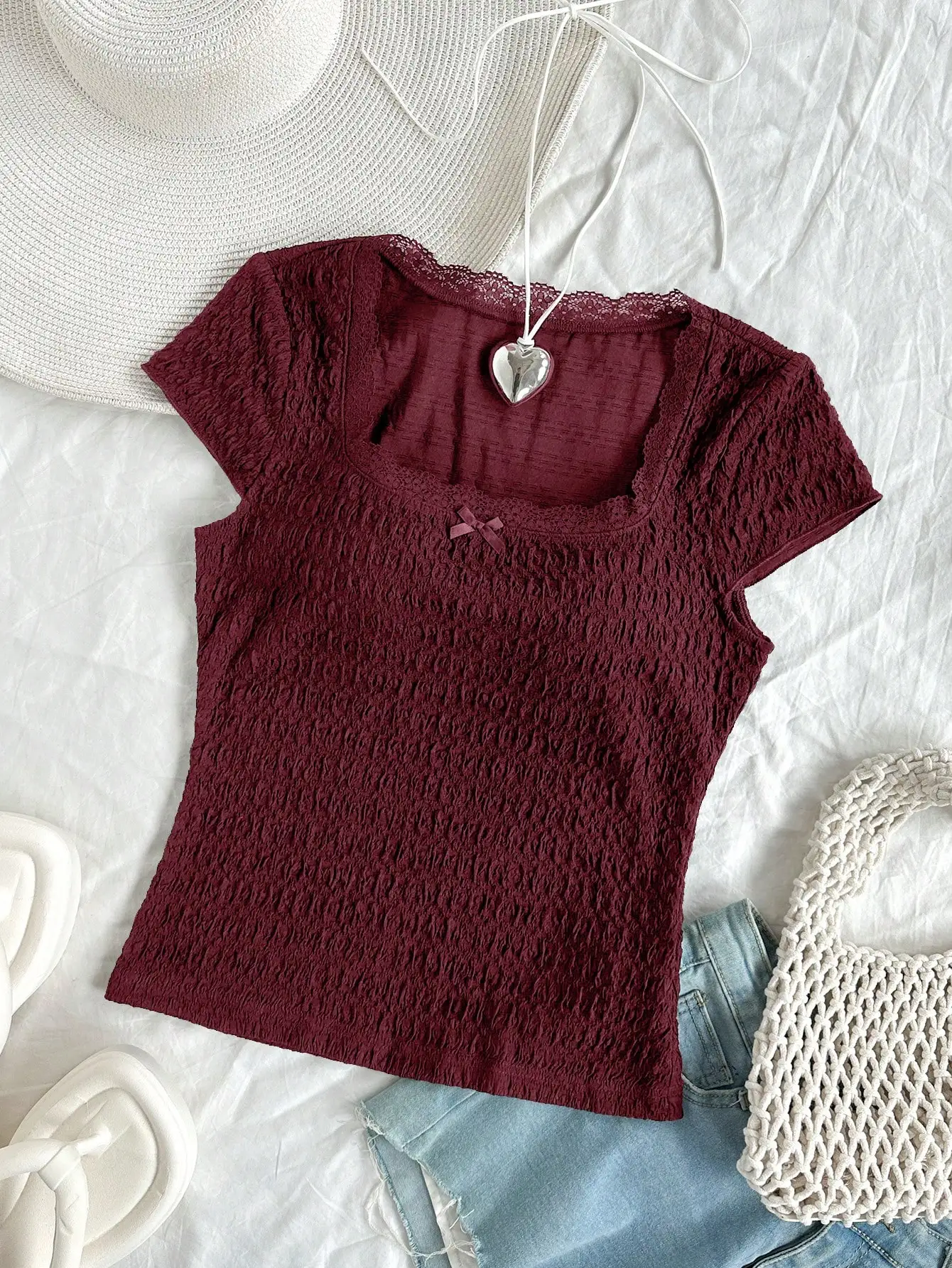 

Europe and the United States fresh girls pure desire lace sexy low-cut round neck slim stretch short-sleeved T-shirt top