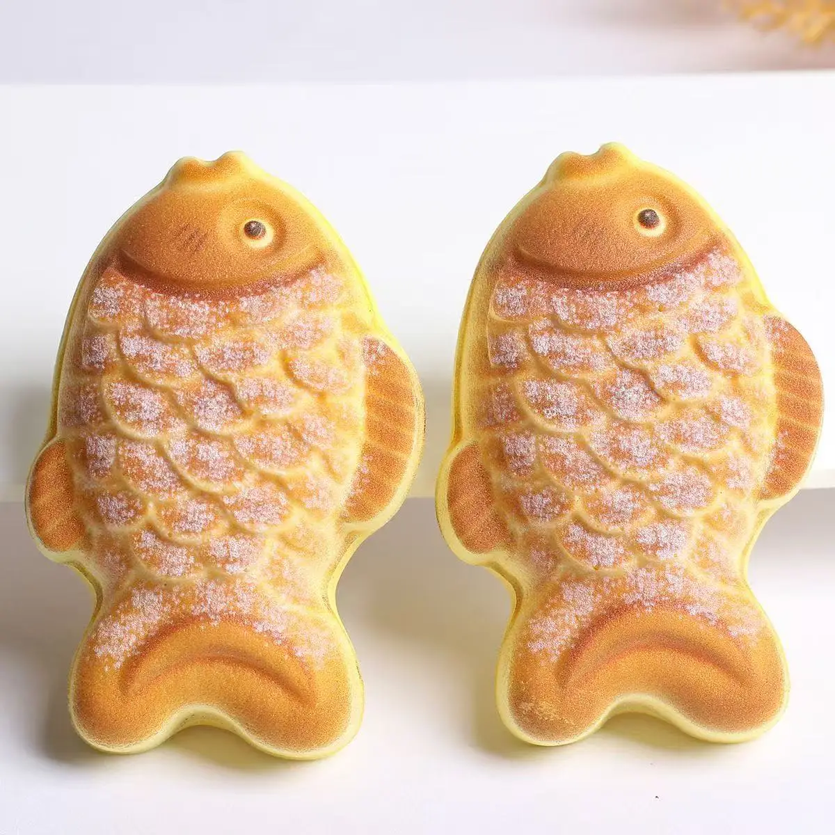 1PCS High-Quality New Squeeze Slow Rebound Simulation Food Taiyaki Bread Model Food Toy Stress Relief Squeeze Gift view 5