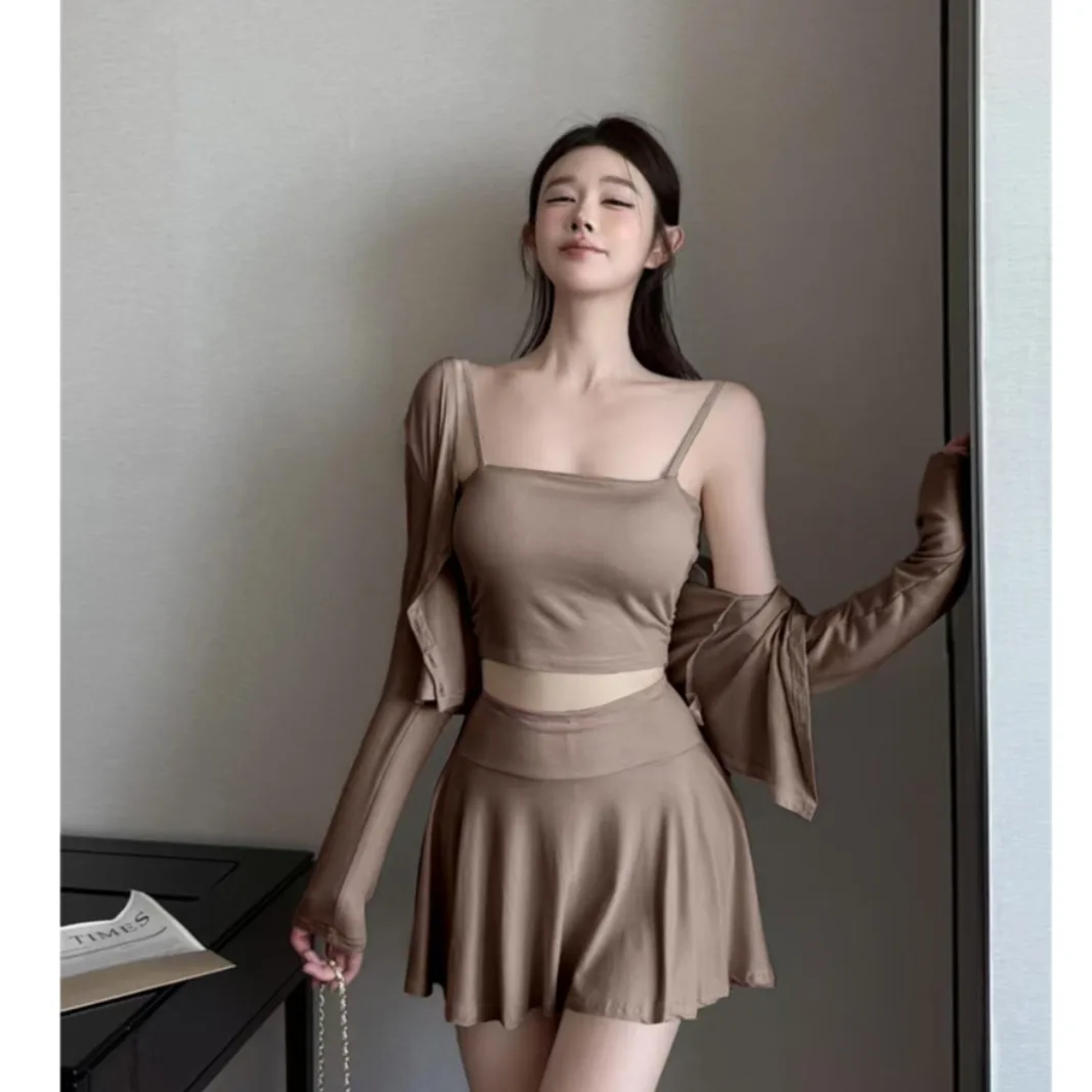 Conjunto de camiseta de proteção solar Pure Desire Sle feminino com almofada no peito Colete evasê Cardigan Outerwear e saia guarda-chuva