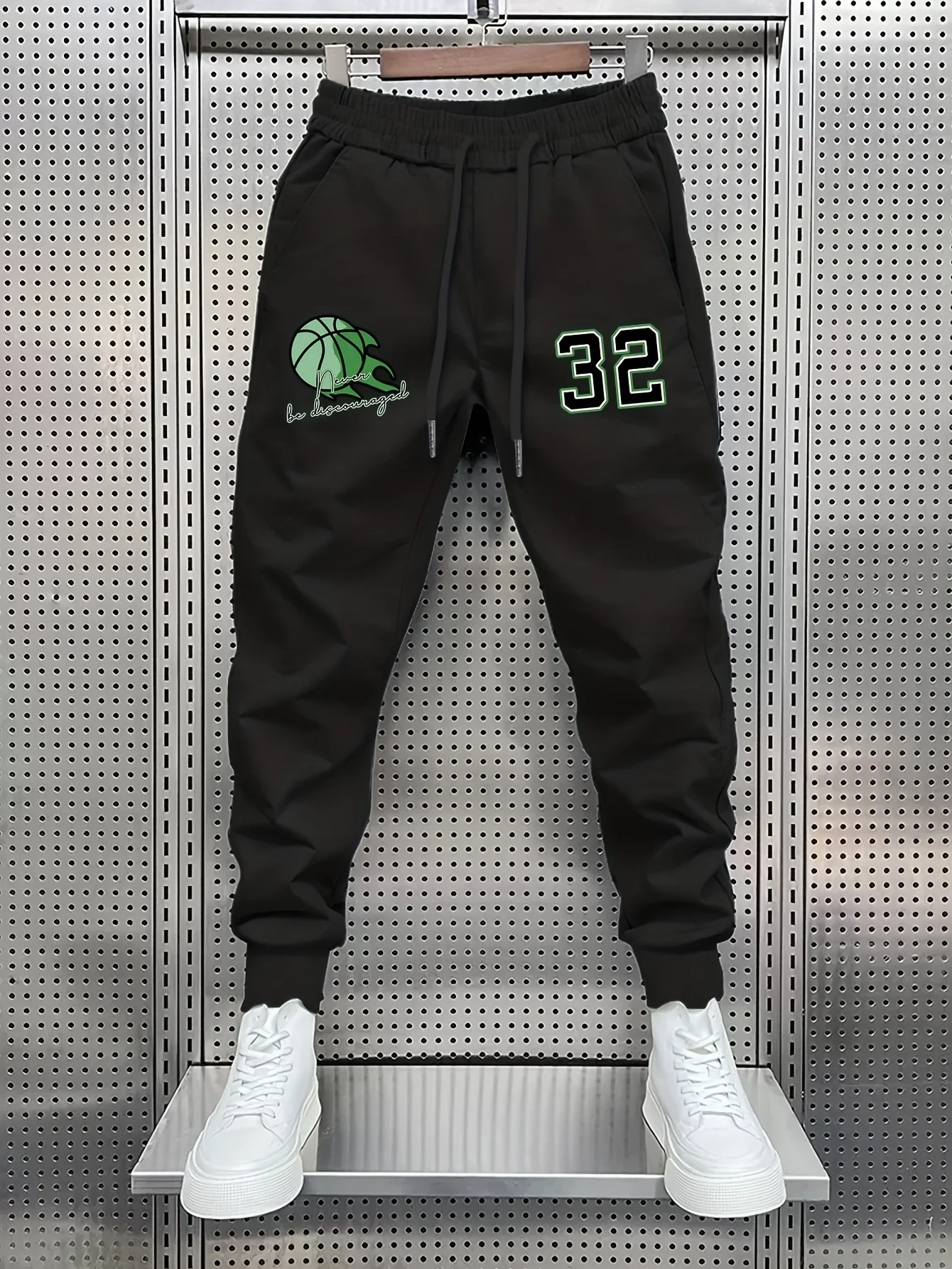Ball‑sport‑flavored Dynamic Basketball Flame Pattern And Large Number32 Decor Print Comfy Sweatpants Men Hip Hop Jogger Trousers