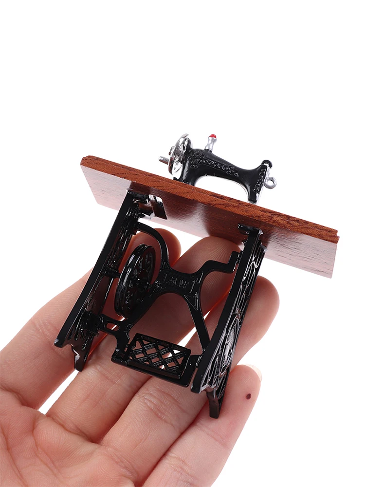 1:12 Poppenhuis Decor Miniatuur Meubels Vintage Naaimachine Speelgoed Accessoires Voor Poppenhuis Speelgoed Voor Kinderen Pretend Speelgoed