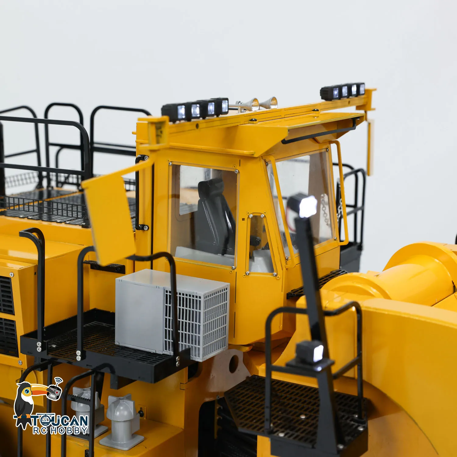 RTR L2350 Heavy Duty Machine RC Hydraulic Loader 1/14 Remote Control Metal Construction Vehicle Smoking Unit Light Sound Toys