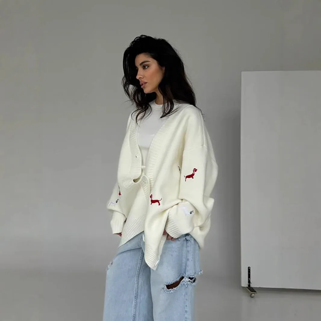 

Embroidered Knitted Women's cardigan Comfortable V-neck Long sleeved Button Down Sweater Jacket Teen Girls Autumn/Winter Fashion