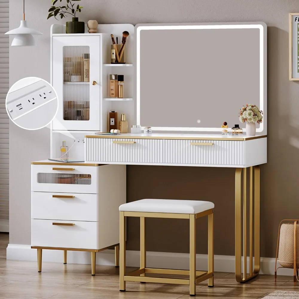 

Фотообои высокой четкости с зеркалами, зеркалом и освещением, ящиками и полками для хранения, мебель для спальни