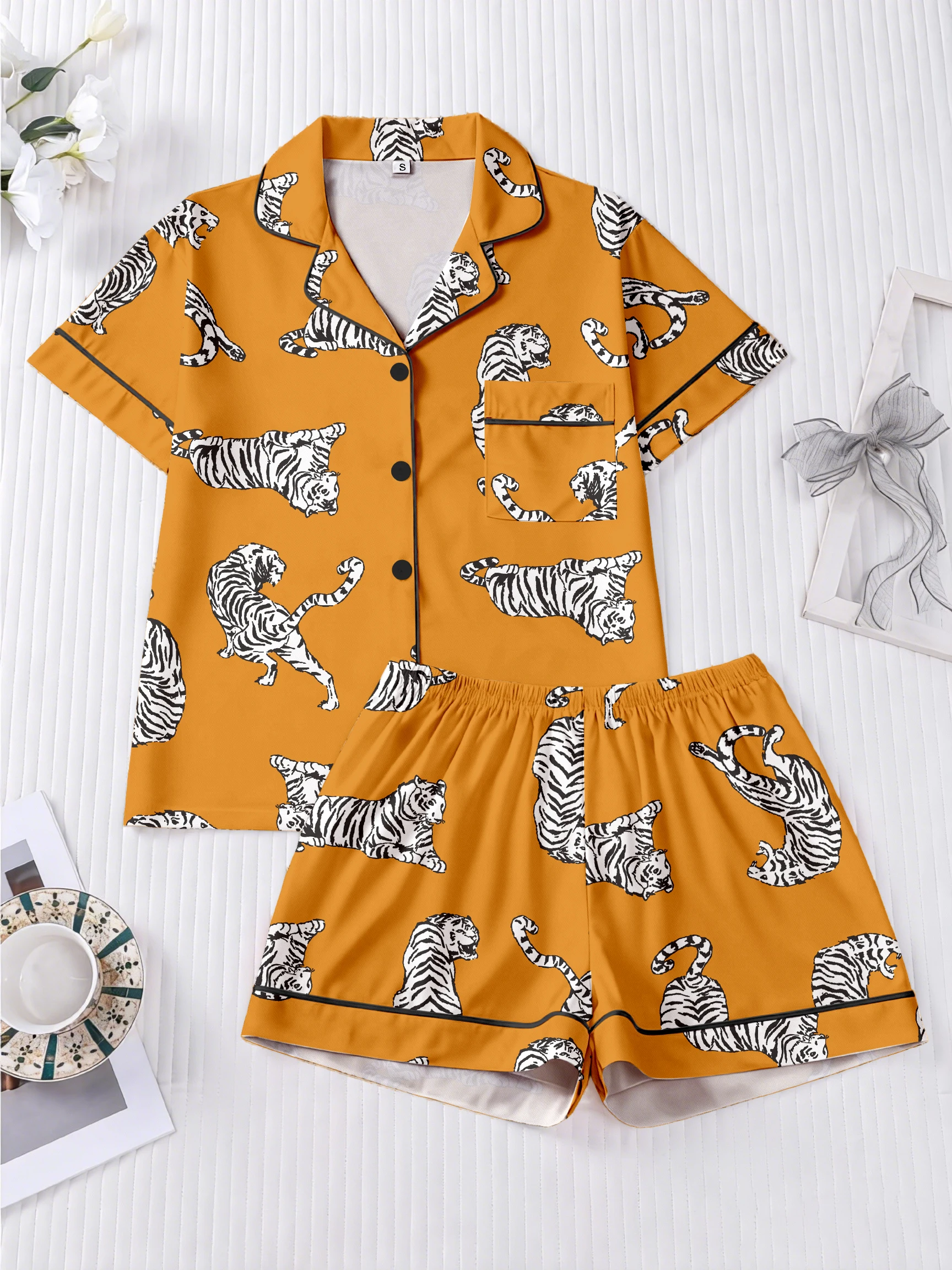 Damen-Schlafanzug-Set für zu Hause, Schlafanzug-Set mit Tiger-Print, bequemes Kurzarm-Oberteil und Shorts