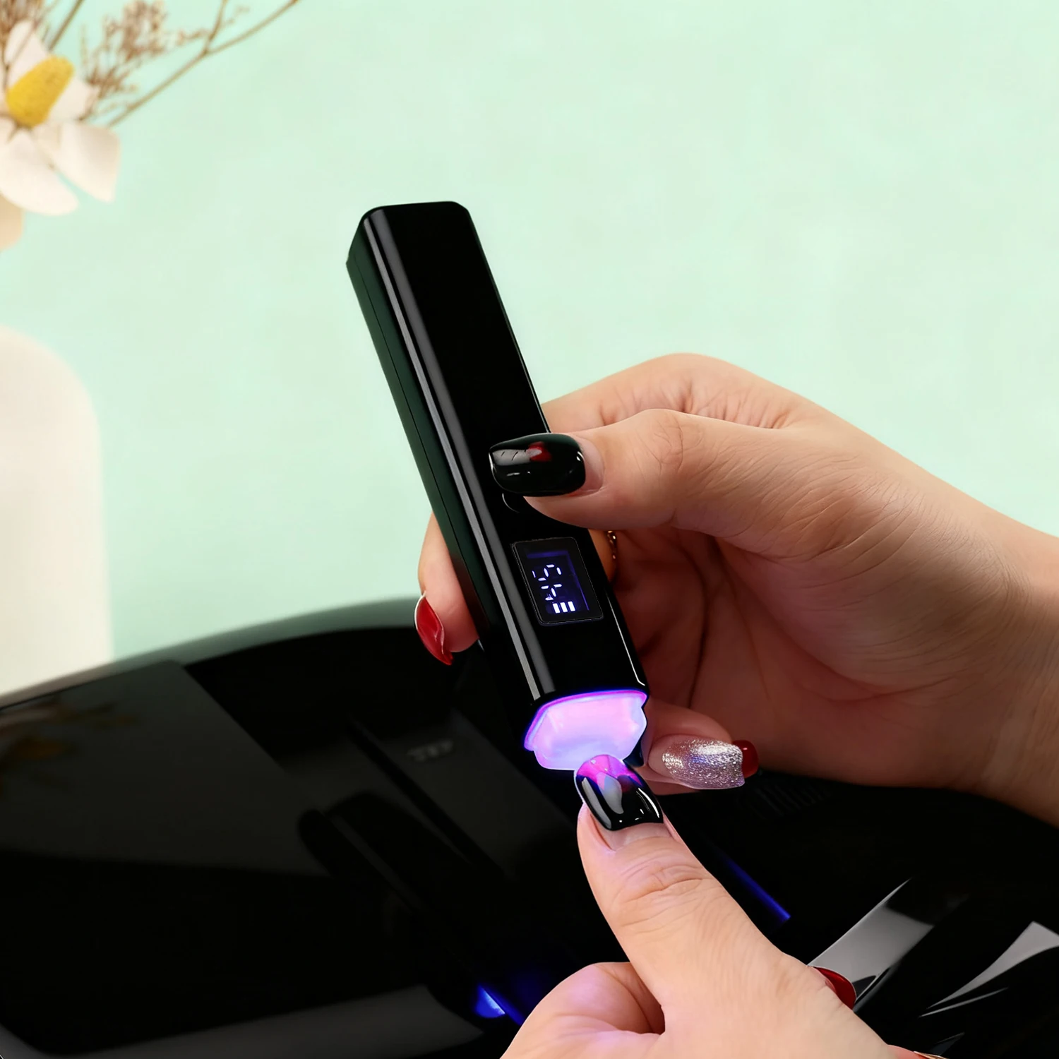 Professionelles 2-in-1-Multifunktions-UV-Lampe im neuen Design für Nägel mit tragbarer Blitz-Heilungslampe