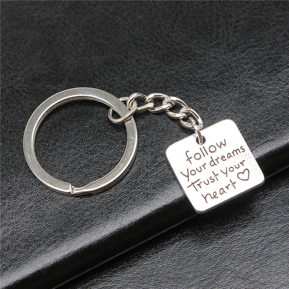 Keychain Holder Vintage Handmade Antique Silver Color 19x19mm Follow Your Dreams Trust Your Heart Pendant Keyring