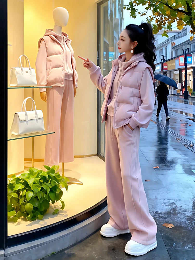 

Комплект повседневной спортивной одежды для женщин: новая зимняя коллекция, элитный комплект из трех предметов (свитер, брюки, жилет), модный, для работы и отдыха.