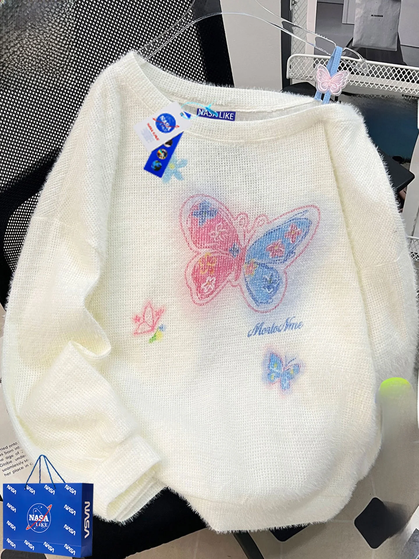 

Sweet Embroidered Soft Sweater Women's Loose Lazy High-End Strap Knitted Top Trendy Long Sve Hoodie Commute