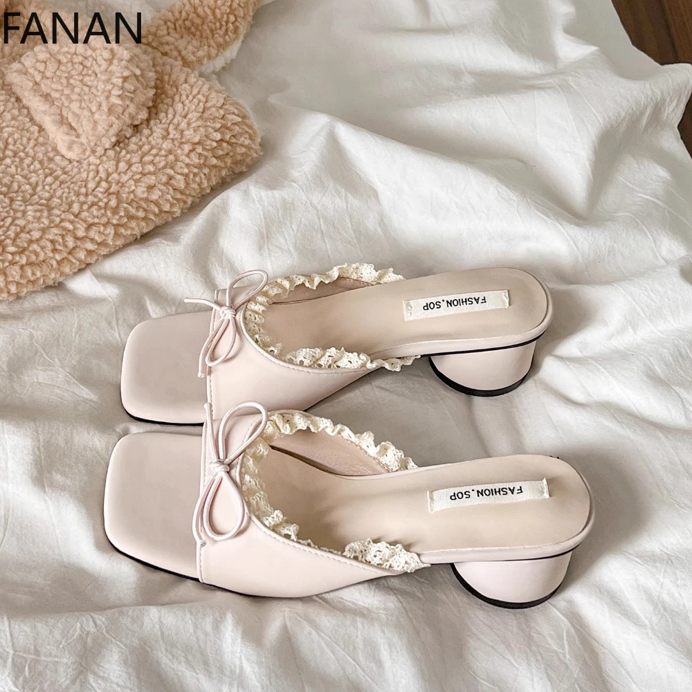 

Новинка 2023 года, летние тапочки, женские тапочки с квадратным носком и узлом-бабочкой, элегантные женские лаконичные пляжные сандалии на толстом каблуке