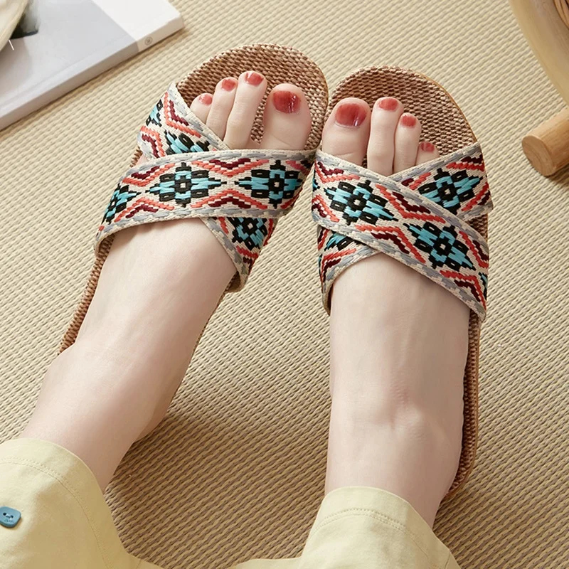 

Linen Slippers Indoor Anti Slip Cotton Linen Women Silent Home Use Comfortable Breathable Summer Autumn Winter Seasonal Slippers