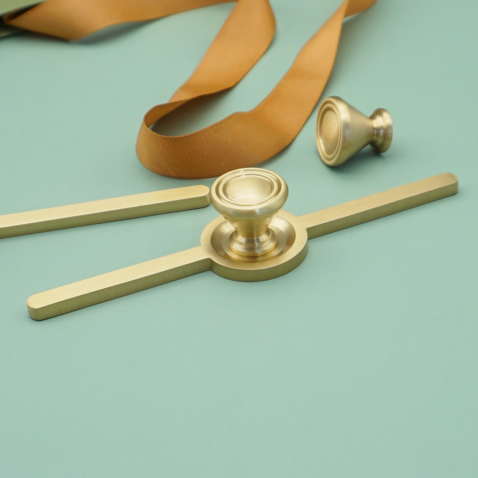 食器棚ハンドル,デラックス家具,ハードウェア,キッチンアクセ - Furniture Hardware With Backplate のレビューと価格