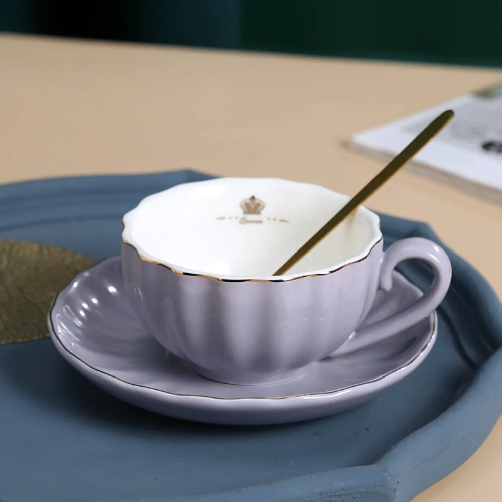 

Ceramic Pumpkin Coffee Cup Gold Trim Elegant Coffee Cup Spoon Plate Set European Style Light Luxury Tea Cups Gift Giving