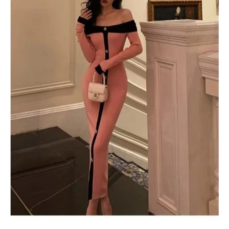 

Women's Off-the-shoulder Knitted Dress - 2025 Early Autumn New Style, Contrast Color, Slim Fit, Bodycon Midi Skirt