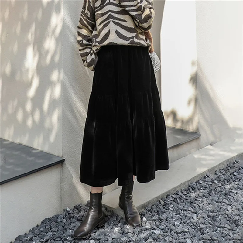 تنورة طويلة مخملية كلاسيكية للسيدات لخريف وشتاء 2026 تنورة أنيقة عالية الخصر بطيات مكشكشة مقاس كبير تنانير قطيفة للربيع #3