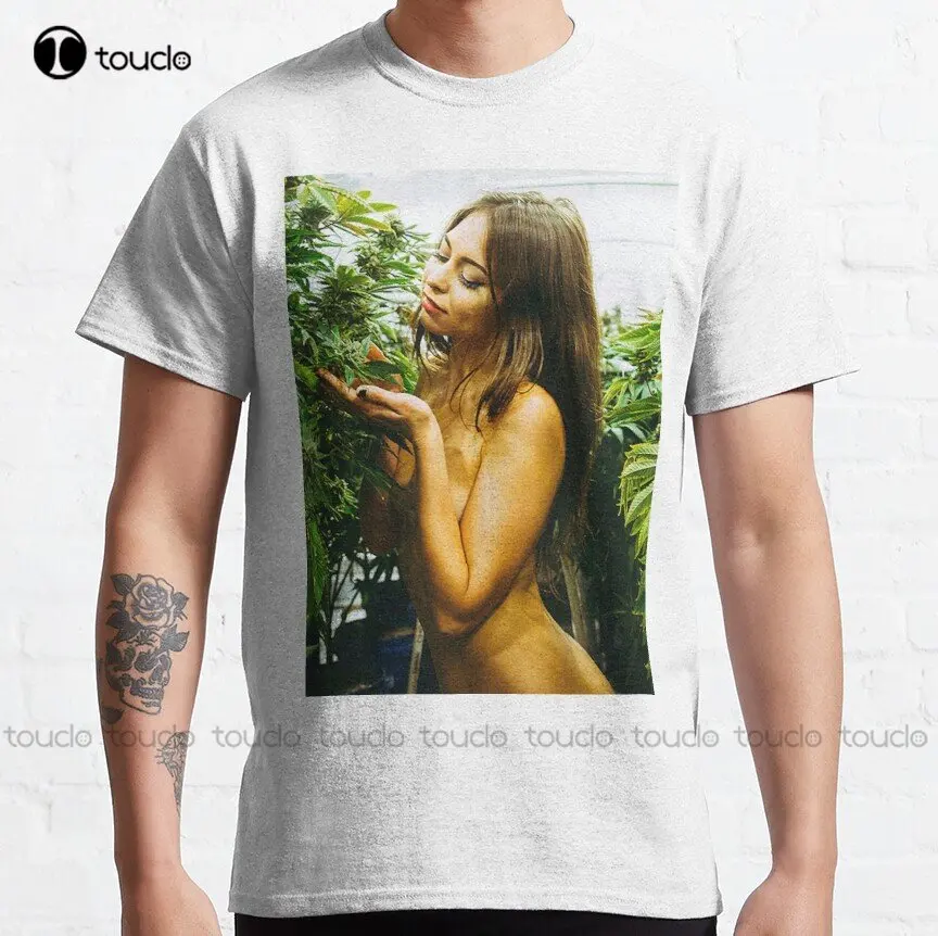 رايلي ريد في الاعشاب المشهد 1 الكلاسيكية تي شيرت أنيمي تي شيرت مخصص Aldult في سن المراهقة للجنسين الطباعة الرقمية تي شيرت القطن الخالص #1
