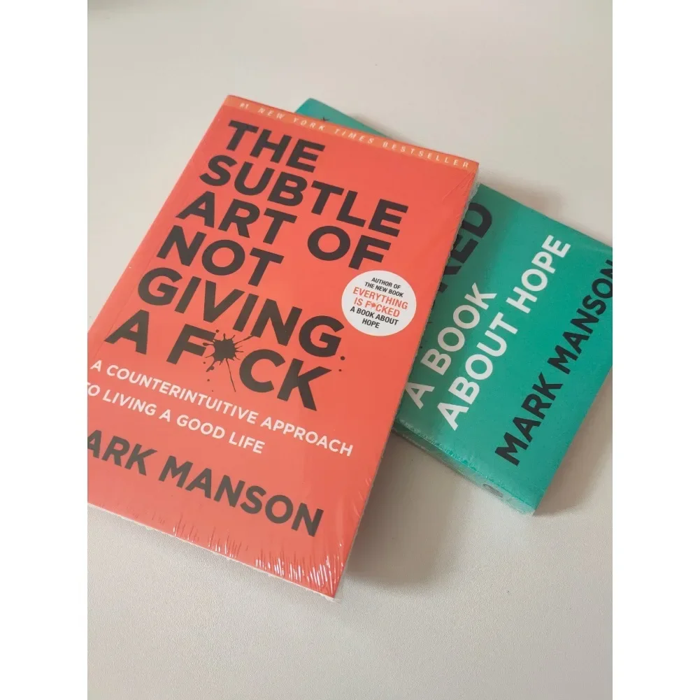 El arte sutil de no dando un F*ck / Cada cosa es F*cked de Mark Manson Libro para aliviar el estrés con autogestión