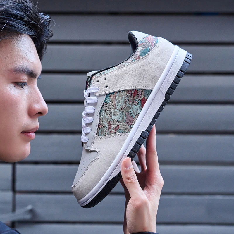 Men Casual Sneakers Lightweight Breathable Fashion Shoes Comfortable Daily Walking Shoes Non Slip Outdoor Street Style
