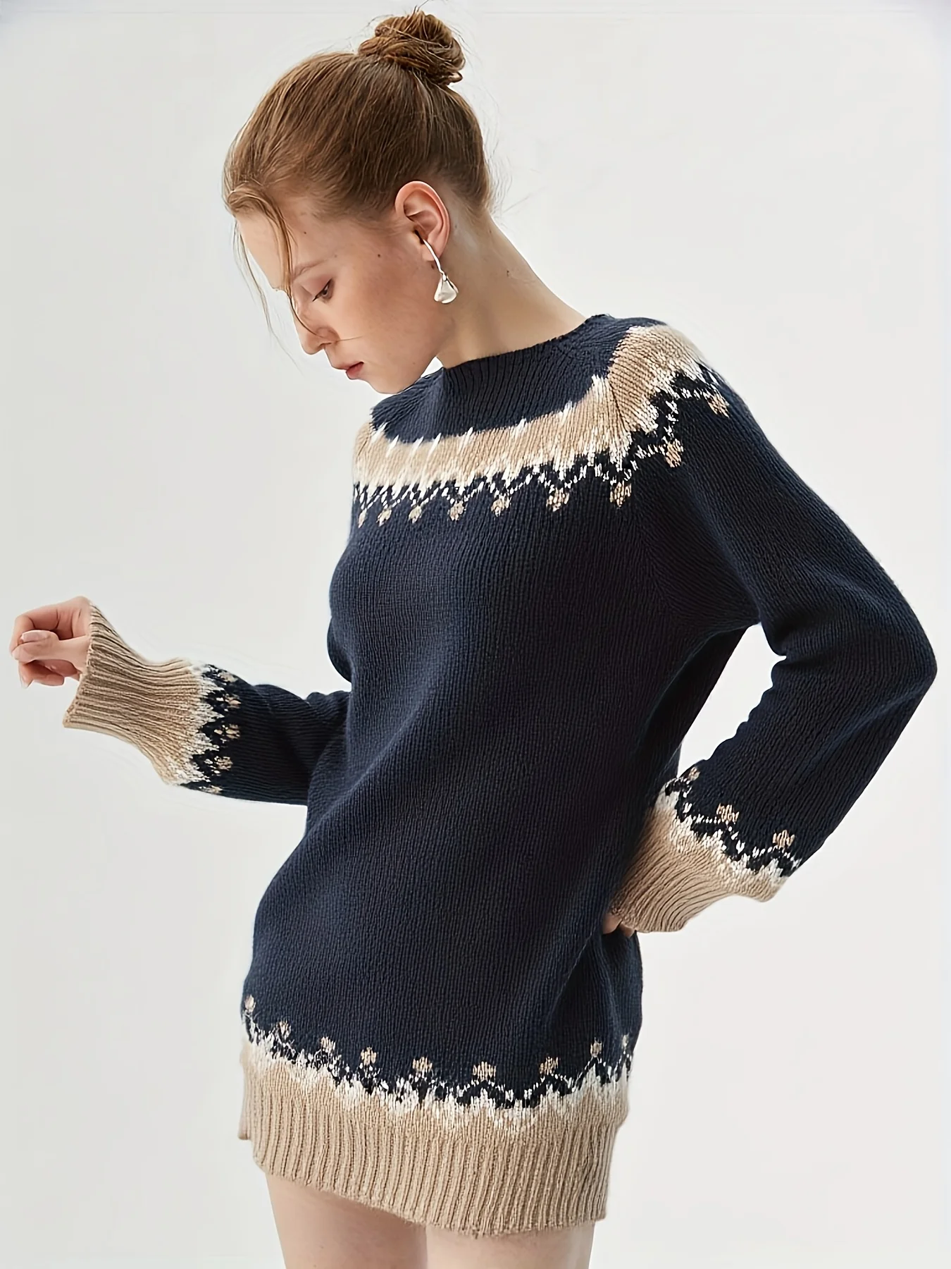 

Women's versatile casual round neck long-sleeved thick pullover sweater