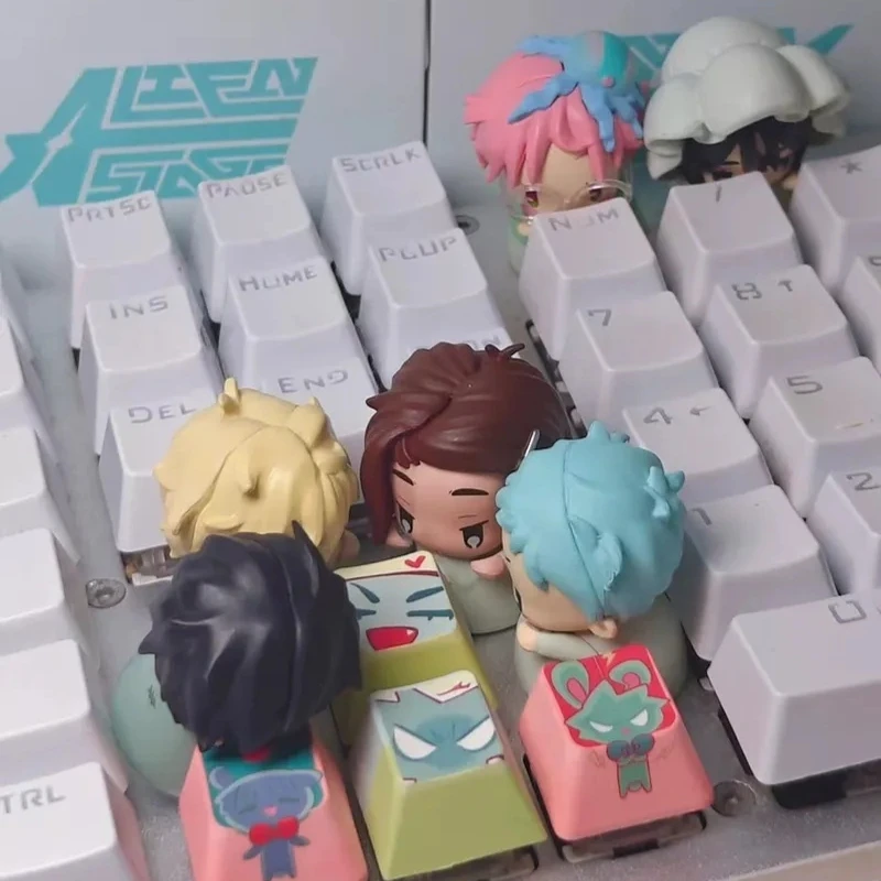 2025 em estoque genuíno alienígena palco série bebê teclas mecânicas surpresa caixa cega estatueta q versão brinquedo ornamento de mesa