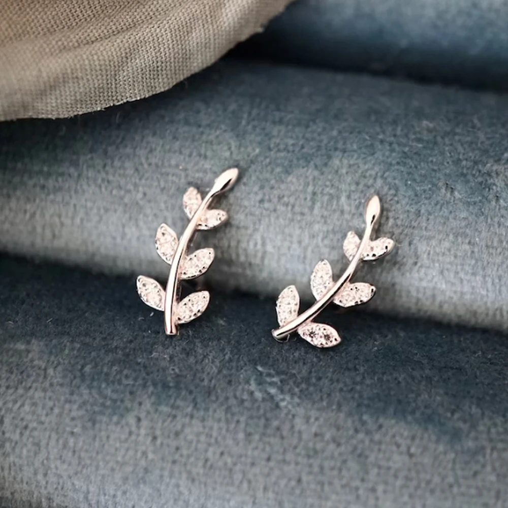 Huitan Dainty Leaf Olive Shaped Silver Color Stud Earrings for Women Shiny CZ Daily Wear Fancy Girl Ear Earrings Fashion Jewelry